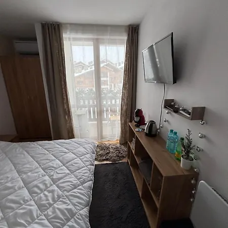 Smart - Refurbished With Balcony And Parking דירה בנסקו