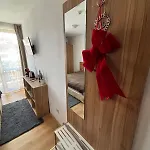 Smart - Refurbished With Balcony And Parking Apartment Bansko